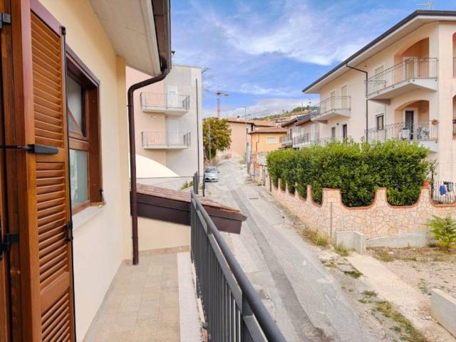 Appartamento in vendita a Paganica, L'Aquila