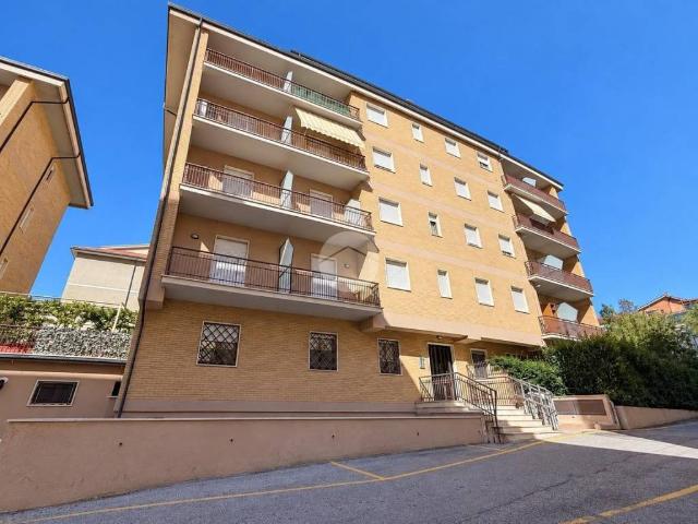 Appartamento in vendita a Santa Barbara, L'Aquila