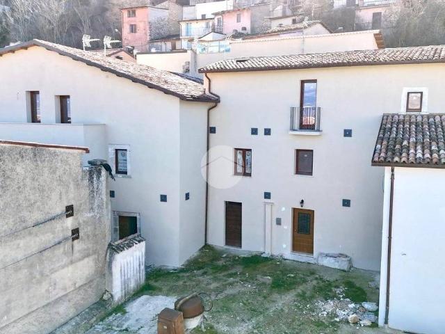 Appartamento in vendita a Tornimparte, Abruzzo