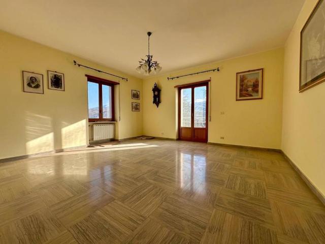Appartamento in vendita a Tornimparte, Abruzzo