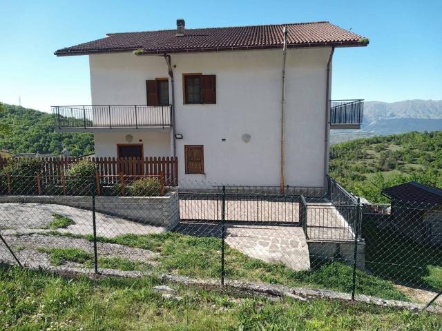 Appartamento in vendita a Tornimparte, Abruzzo