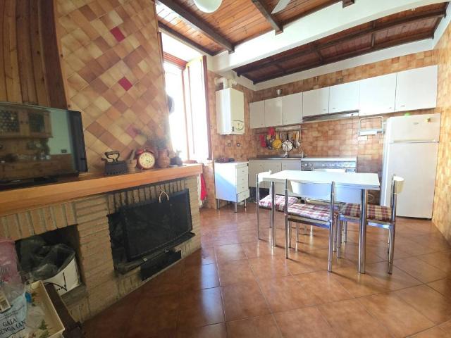 Appartamento in vendita a Monticchio, L'Aquila