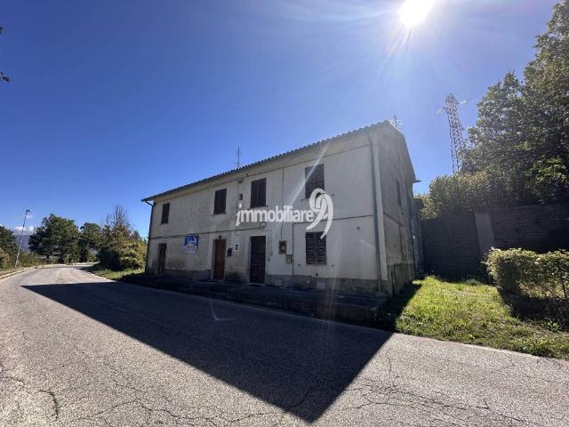 Appartamento in vendita a Tornimparte, Abruzzo