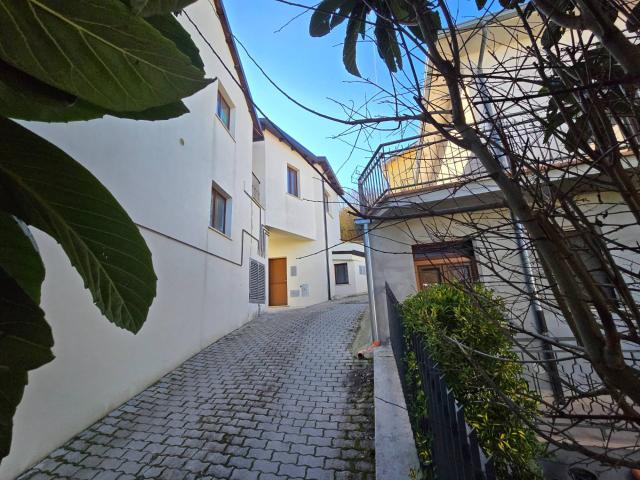 Appartamento in vendita a Sant'Angelo, Tornimparte