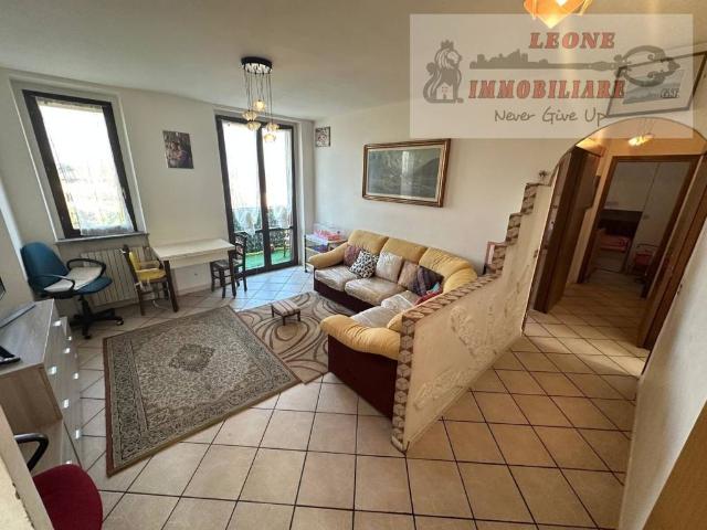 Appartamento in vendita a Lardirago, Lombardia