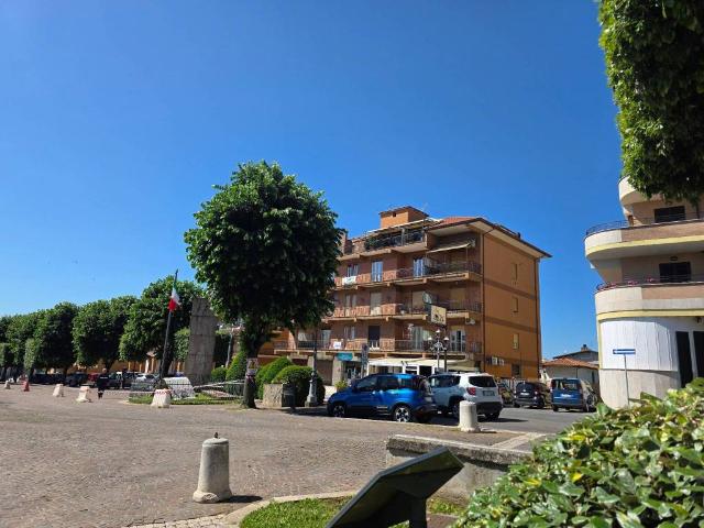 Appartamento in vendita a Valle Mazzone, Roma Capitale