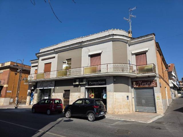 Appartamento in vendita a Valle Mazzone, Roma Capitale