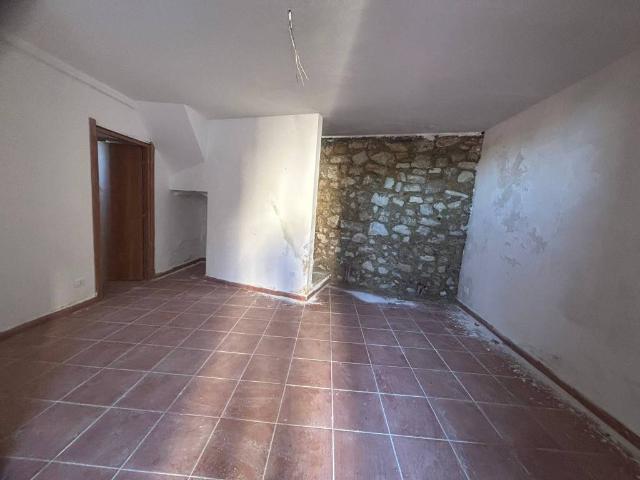 Appartamento in vendita a Larino, Molise