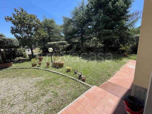 Villa Indipendente in vendita a Calcinaia, Lastra A Signa