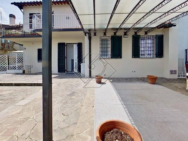 Appartamento in vendita a Lastra A Signa, Toscana