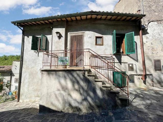 Appartamento in vendita a Latera, Lazio