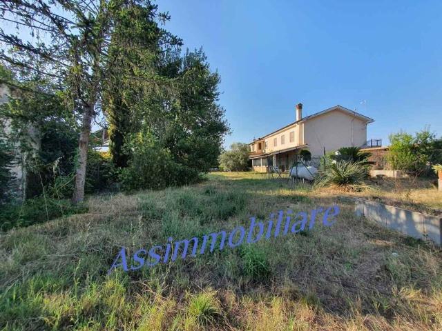 Appartamento in vendita a Latina, Lazio