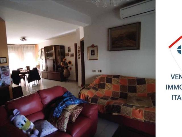 Appartamento in vendita a Torre La Felce, Latina