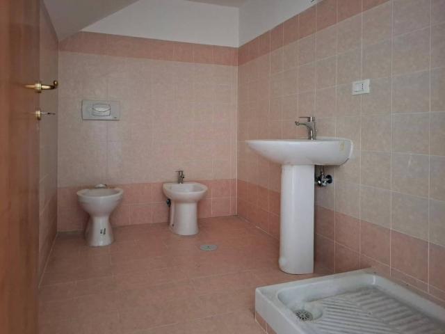 Appartamento in vendita a Latina, Lazio