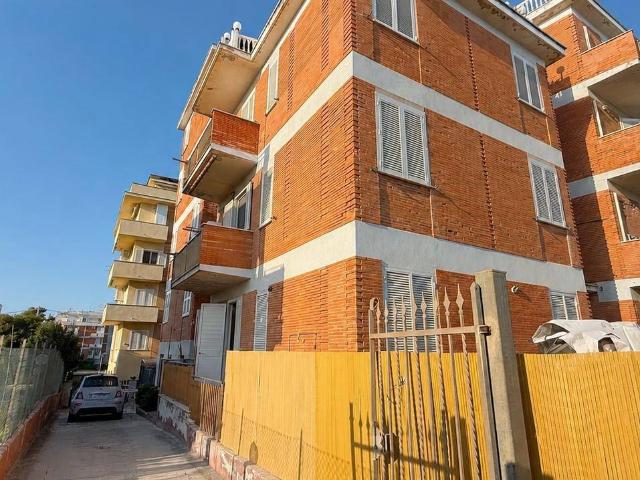 Appartamento in vendita a Lido di Latina, Latina