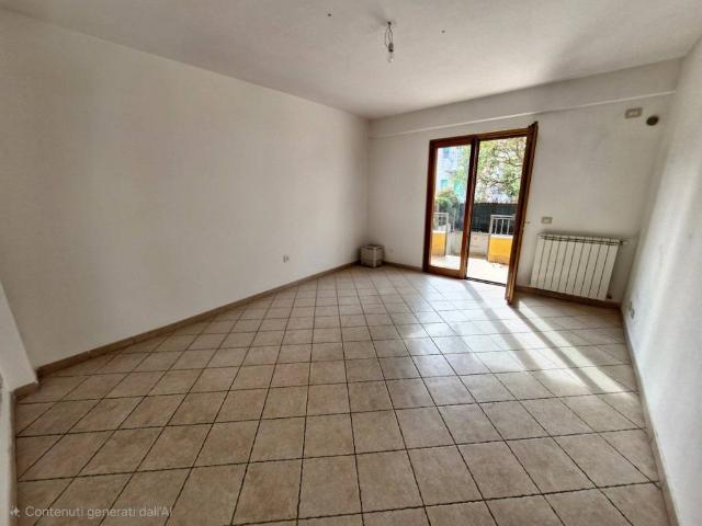 Appartamento in vendita a Goretti, Latina
