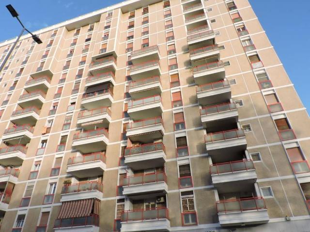 Appartamento in vendita a Goretti, Latina