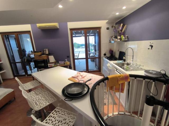 Appartamento in vendita a Villaggio Nettuno, Latina
