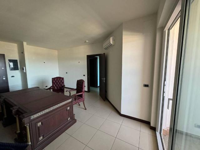 Appartamento in vendita a Nicolosi, Latina