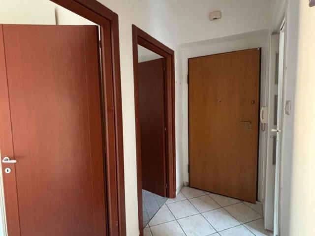 Appartamento in vendita a Goretti, Latina