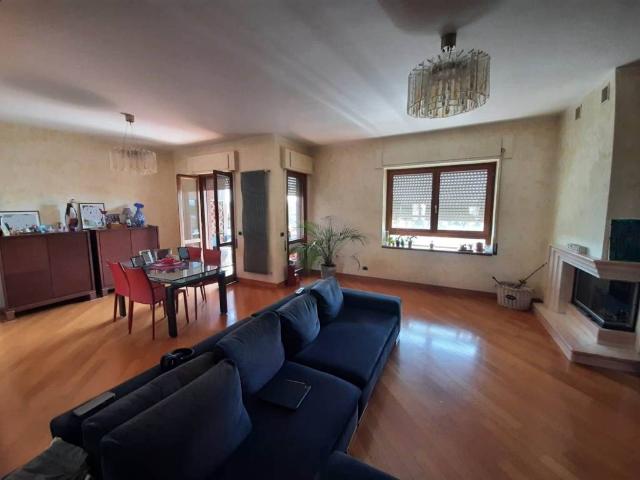 Appartamento in vendita a Isonzo, Latina