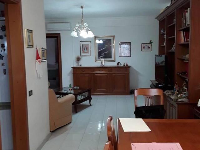 Appartamento in vendita a Torre La Felce, Latina