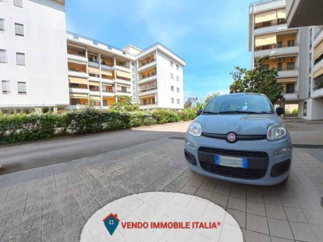 Appartamento in vendita a Torre La Felce, Latina
