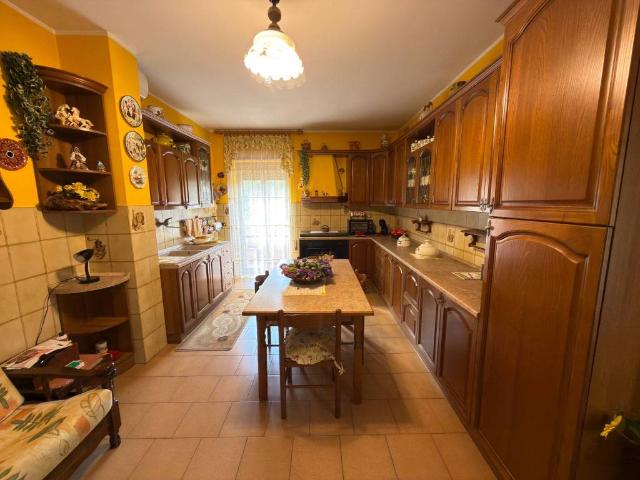 Appartamento in vendita a Nuova Latina, Latina