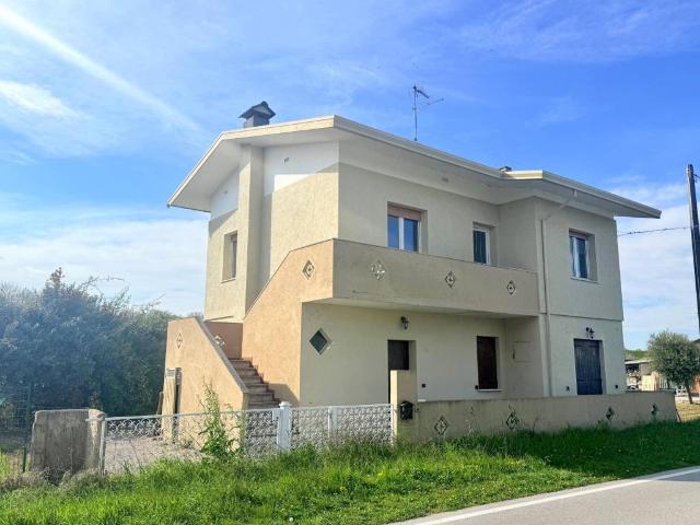 Appartamento in vendita a Latisana, Friuli-Venezia Giulia