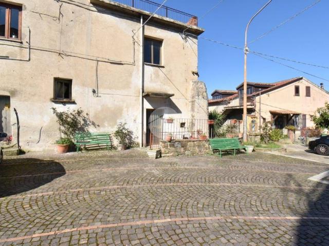 Appartamento in vendita a Laureana Cilento, Campania