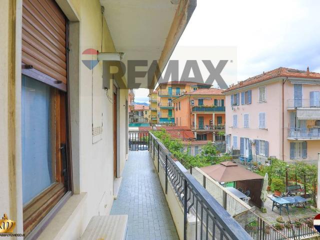 Appartamento in vendita a Lavagna, Genova