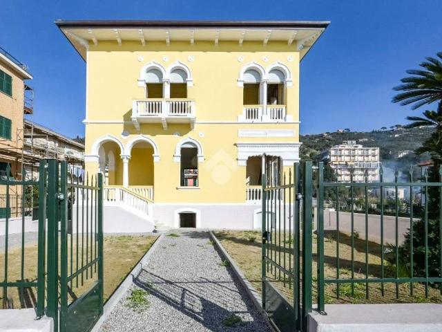 Appartamento in vendita a Lavagna, Liguria