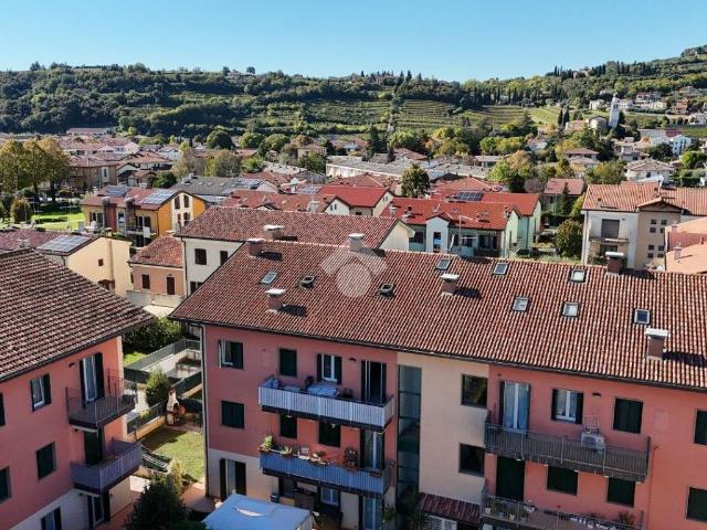 Appartamento in vendita a Lavagno