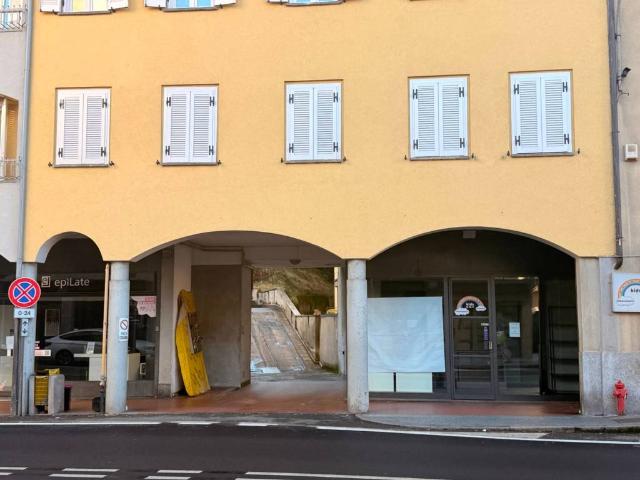 Appartamento in vendita a Comunità Montana del Piambello, Lavena Ponte Tresa