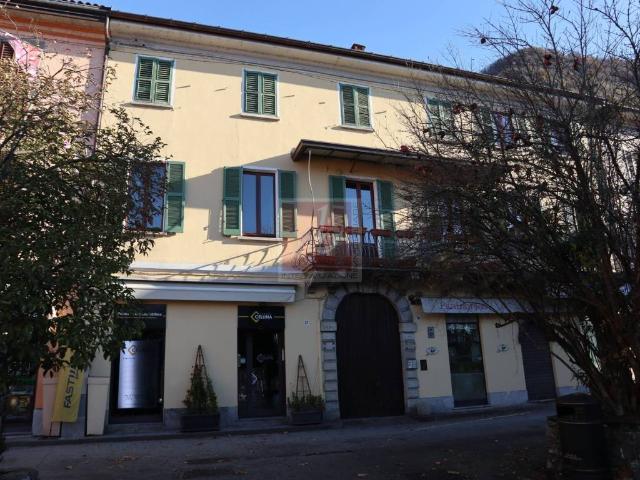 Appartamento in vendita a Comunità Montana Valli del Verbano, Laveno Mombello
