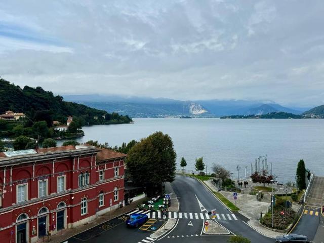 Appartamento in vendita a Comunità Montana Valli del Verbano, Laveno Mombello