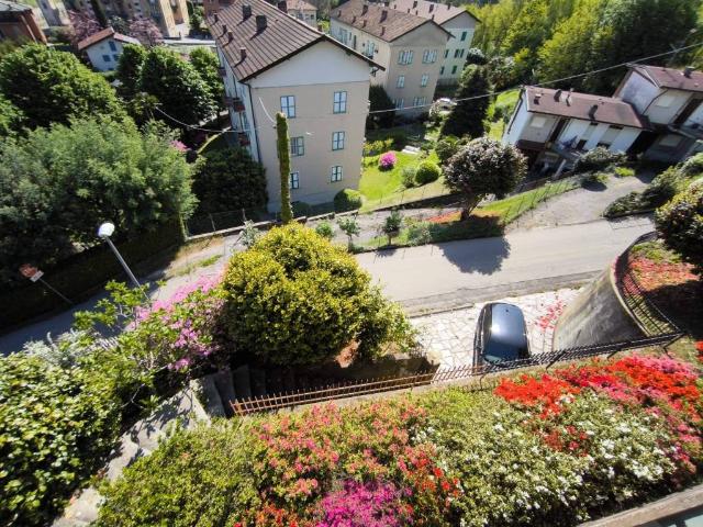 Appartamento in vendita a Comunità Montana Valli del Verbano, Laveno Mombello