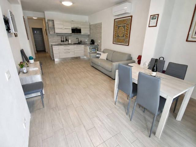 Appartamento in vendita a Lazise, Veneto