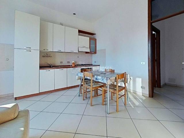 Appartamento in vendita a Lazzate, Lombardia