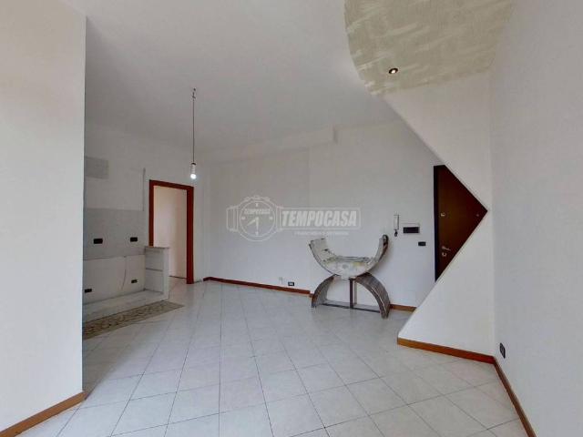 Appartamento in vendita a Lazzate, Lombardia