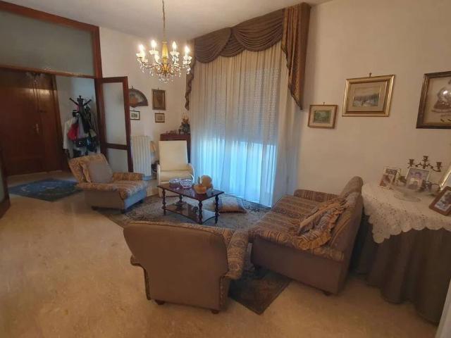 Appartamento in vendita a Puglia, Lecce