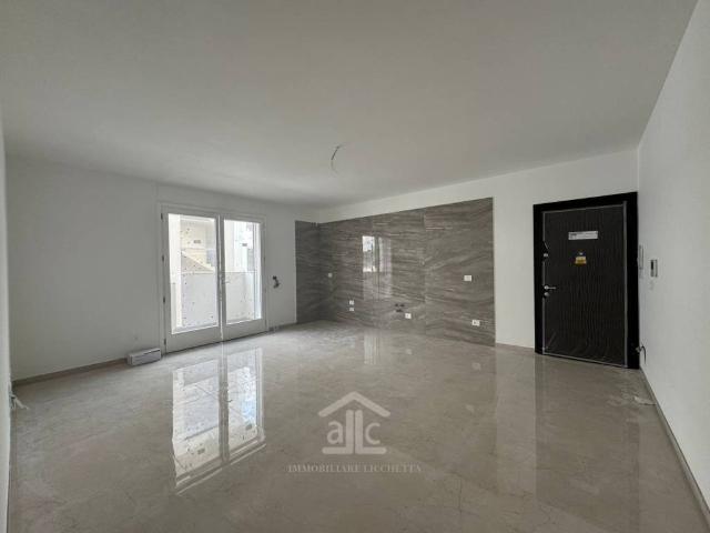 Appartamento in vendita a Puglia, Lecce