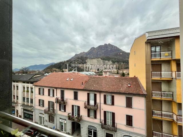 Appartamento in vendita a Pescarenico, Lecco