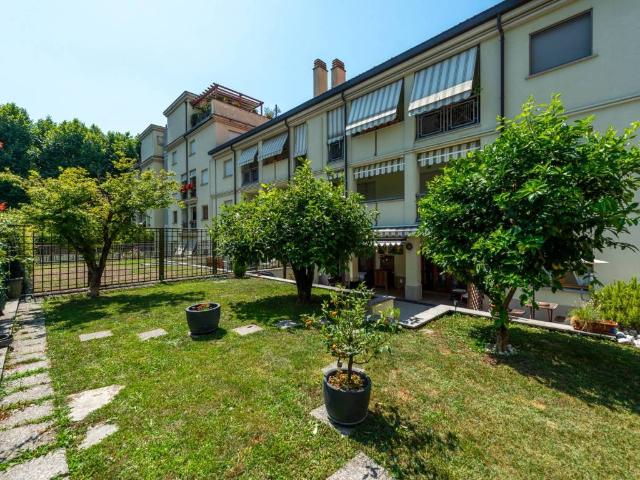 Appartamento in vendita a Acquate, Lecco