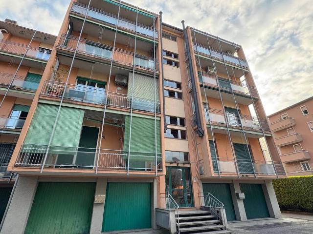 Appartamento in vendita a Belledo, Lecco