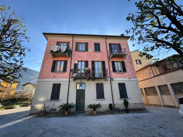 Appartamento in vendita a Pescarenico, Lecco