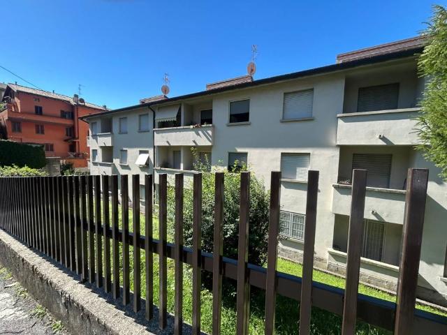 Appartamento in vendita a Acquate, Lecco