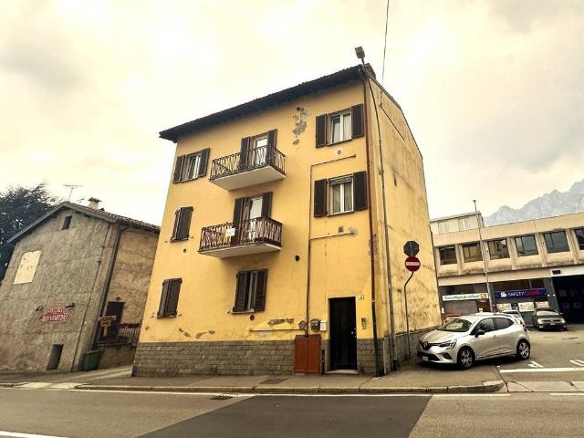 Appartamento in vendita a Belledo, Lecco
