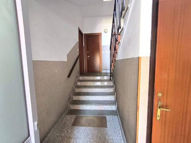 Appartamento in vendita a Acquate, Lecco