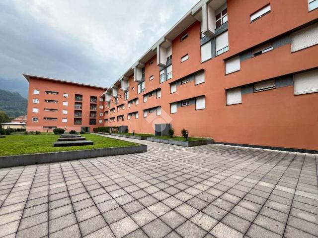 Appartamento in vendita a Acquate, Lecco